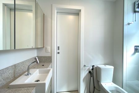 Apartamento à venda com 73m², 3 quartos e 2 vagasBanheiro das Semi Suites