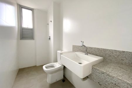 Banheiro da Suíte 1 de apartamento à venda com 3 quartos, 73m² em Santa Efigênia, Belo Horizonte