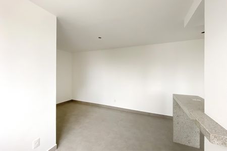 Sala de apartamento à venda com 3 quartos, 73m² em Santa Efigênia, Belo Horizonte