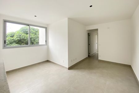 Sala de apartamento à venda com 3 quartos, 73m² em Santa Efigênia, Belo Horizonte