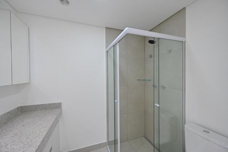 Banheiro Social de kitnet/studio para alugar com 1 quarto, 26m² em Vila Clementino, São Paulo