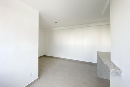 Sala de apartamento à venda com 3 quartos, 73m² em Santa Efigênia, Belo Horizonte