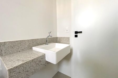 Apartamento à venda com 73m², 3 quartos e 2 vagasBanheiro da Suíte 1