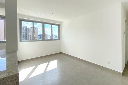 Apartamento à venda com 60m², 2 quartos e 2 vagasSala