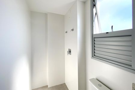 Apartamento à venda com 60m², 2 quartos e 2 vagasBanheiro da Suíte 1