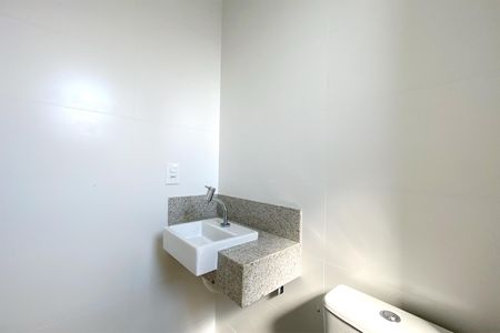 Apartamento à venda com 60m², 2 quartos e 2 vagasBanheiro da Suíte 2
