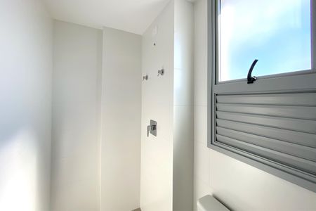 Banheiro da Suíte de apartamento à venda com 2 quartos, 60m² em Santa Efigênia, Belo Horizonte