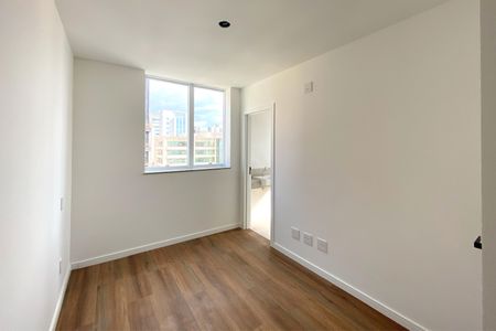 Apartamento à venda com 73m², 3 quartos e 1 vagaSuite 1