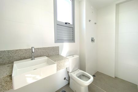 Apartamento à venda com 122m², 2 quartos e 2 vagasBanheiro da Suíte