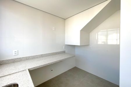 Apartamento à venda com 122m², 2 quartos e 2 vagasCozinha