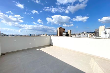 Apartamento à venda com 122m², 2 quartos e 2 vagasCobertura
