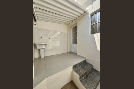 Casa para alugar com 49m², 1 quarto e 1 vagaÁrea de Serviço