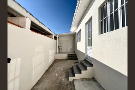 Casa para alugar com 49m², 1 quarto e 1 vagaFachada