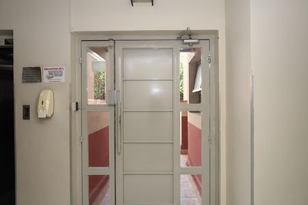 Apartamento à venda com 60m², 2 quartos e 1 vagaÁrea comum - Saguão do prédio