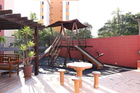 Apartamento à venda com 60m², 2 quartos e 1 vagaÁrea comum - Playground