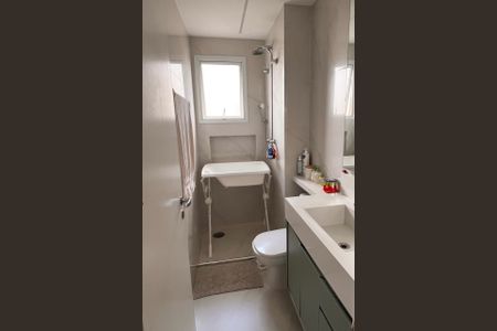 Apartamento à venda com 117m², 4 quartos e 2 vagasBanheiro