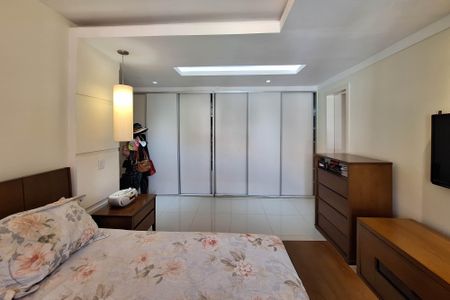 Casa de condomínio à venda com 145m², 3 quartos e 2 vagasSuíte 1
