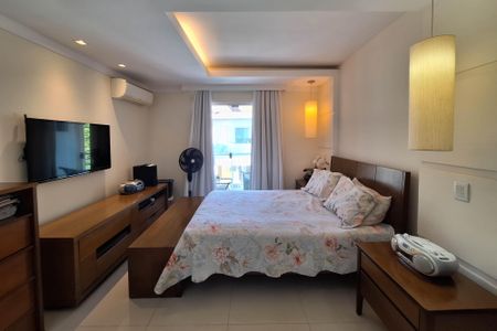 Casa de condomínio à venda com 145m², 3 quartos e 2 vagasSuíte 1
