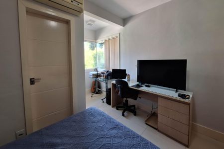 Casa de condomínio à venda com 145m², 3 quartos e 2 vagasSuíte 2