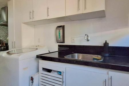 Casa de condomínio à venda com 145m², 3 quartos e 2 vagasÁrea de Serviço