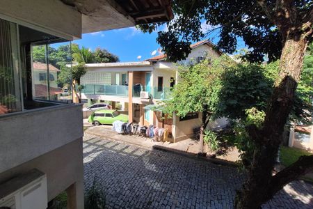 Casa de condomínio à venda com 145m², 3 quartos e 2 vagasQuarto 1