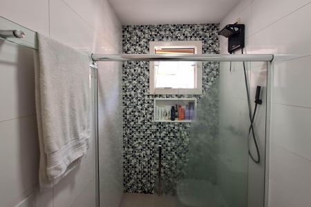 Casa de condomínio à venda com 145m², 3 quartos e 2 vagasBanheiro da Suíte 2
