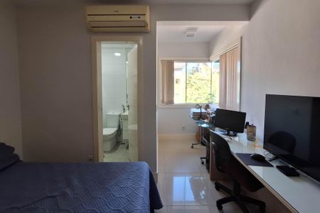 Casa de condomínio à venda com 145m², 3 quartos e 2 vagasSuíte 2