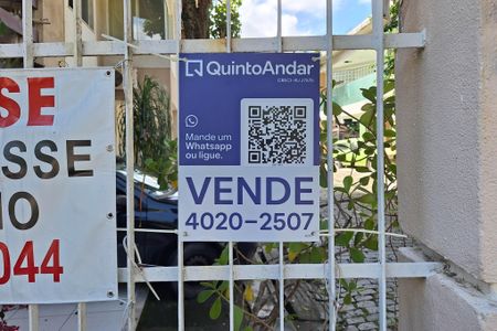 Casa de condomínio à venda com 145m², 3 quartos e 2 vagasPlaca