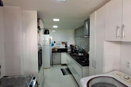 Casa de condomínio à venda com 145m², 3 quartos e 2 vagasCozinha