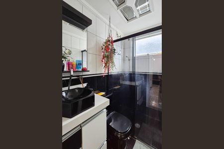 Apartamento à venda com 63m², 2 quartos e 1 vagaBanheiro de serviço