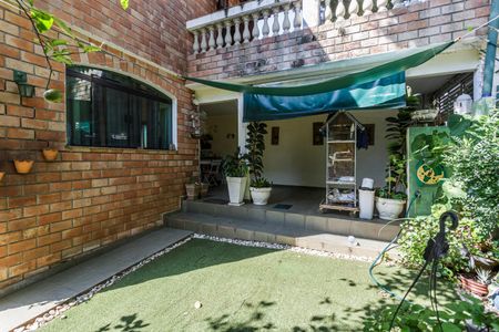 Jardim de casa à venda com 3 quartos, 220m² em Indianópolis, São Paulo