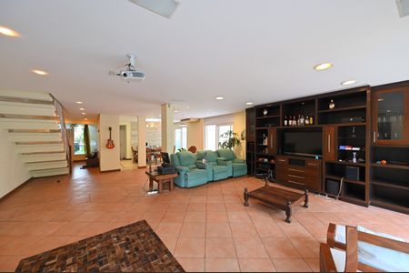 Sala de casa à venda com 4 quartos, 332m² em Vila da Saúde, São Paulo
