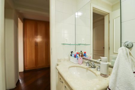 Apartamento à venda com 134m², 3 quartos e 2 vagas Apartamento à venda com 134m², 3 quartos e 2 vagasBanheiro Social