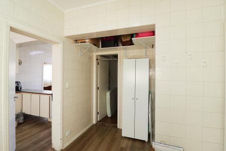 Apartamento à venda com 134m², 3 quartos e 2 vagas Apartamento à venda com 134m², 3 quartos e 2 vagasÁrea de Serviço e Banheiro de Serviço