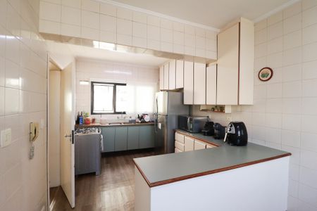 Apartamento à venda com 134m², 3 quartos e 2 vagas Apartamento à venda com 134m², 3 quartos e 2 vagasCozinha