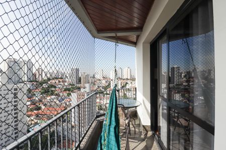 Apartamento à venda com 134m², 3 quartos e 2 vagas Apartamento à venda com 134m², 3 quartos e 2 vagasVaranda da Sala