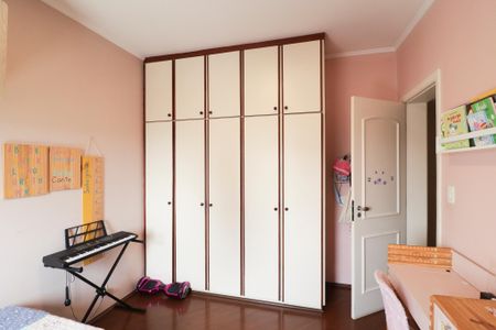Apartamento à venda com 134m², 3 quartos e 2 vagas Apartamento à venda com 134m², 3 quartos e 2 vagasQuarto 1
