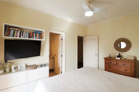 Apartamento à venda com 134m², 3 quartos e 2 vagas Apartamento à venda com 134m², 3 quartos e 2 vagasSuíte