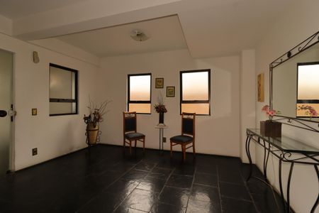 Apartamento à venda com 62m², 2 quartos e 1 vagaÁrea Comum - Hall