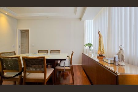 Apartamento à venda com 110m², 3 quartos e 1 vagaSala