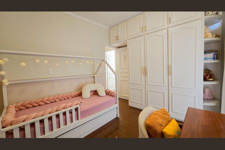 Apartamento à venda com 110m², 3 quartos e 1 vagaQuarto 2