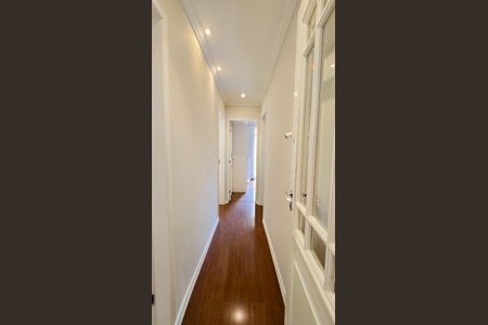 Apartamento à venda com 110m², 3 quartos e 1 vagaCorredor