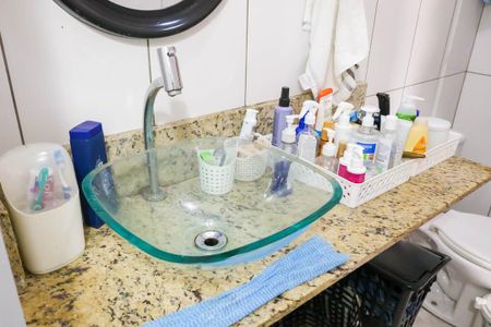 Casa de condomínio para alugar com 244m², 4 quartos e 1 vagaBanheiro do Quarto Suite - 2º Pavimento