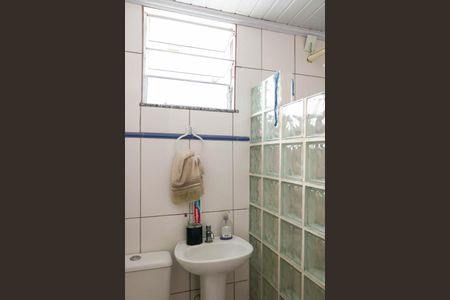 Casa de condomínio para alugar com 244m², 4 quartos e 1 vagaBanheiro - 2º Pavimento