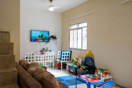 Sala 1º Pavimento de casa de condomínio para alugar com 4 quartos, 244m² em Todos Os Santos, Rio de Janeiro