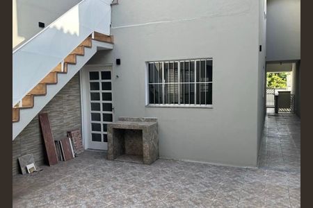 Casa à venda com 213m², 4 quartos e 2 vagas