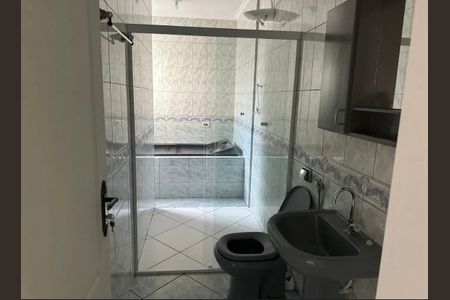 Casa à venda com 4 quartos, 213m² em Parque Cruzeiro do Sul, São Paulo