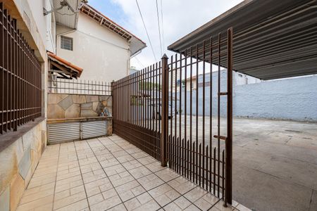 Casa para alugar com 188m², 3 quartos e 4 vagas Casa para alugar com 188m², 3 quartos e 4 vagasQuintal
