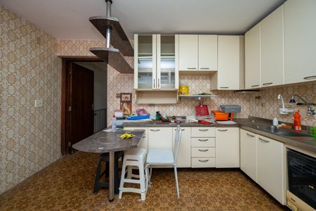 Casa para alugar com 188m², 3 quartos e 4 vagas Casa para alugar com 188m², 3 quartos e 4 vagasCozinha