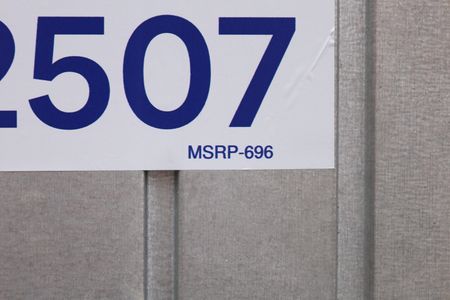 Apartamento para alugar com 41m², 2 quartos e 1 vagaPlaca instalada na fachada do condomínio - Código da placa: MSRP-696